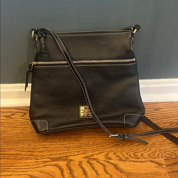 Dooney & Bourke Pebbled Black Leather Crossbody Bag with Gold Logo - Picture 14 of 16